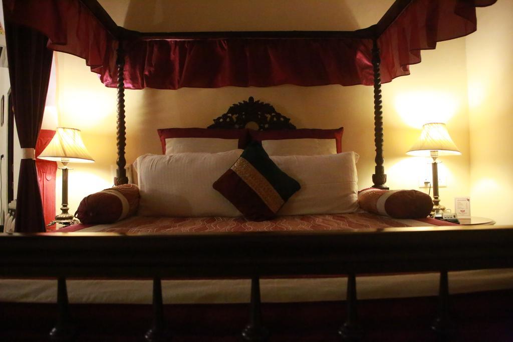 V Resorts Rajmahal Orchha Eksteriør bilde