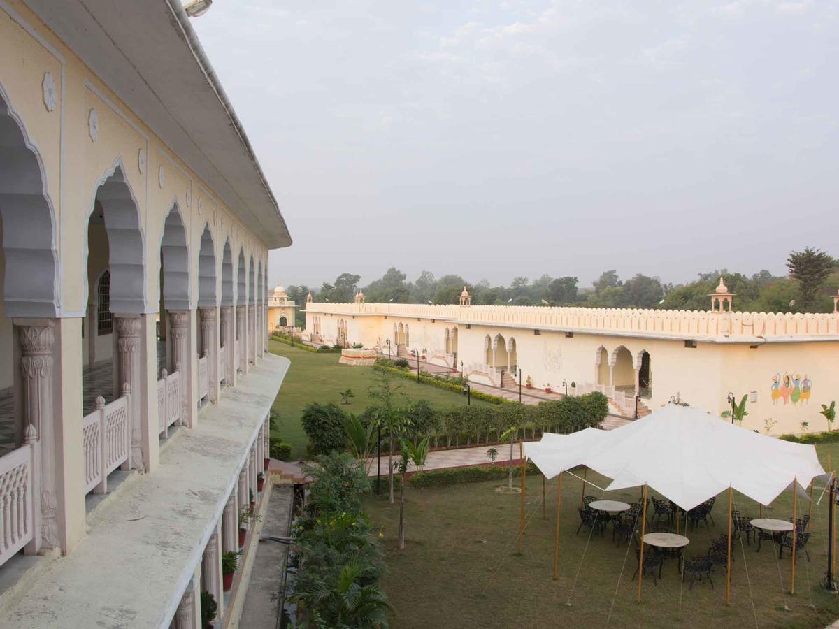 V Resorts Rajmahal Orchha Eksteriør bilde