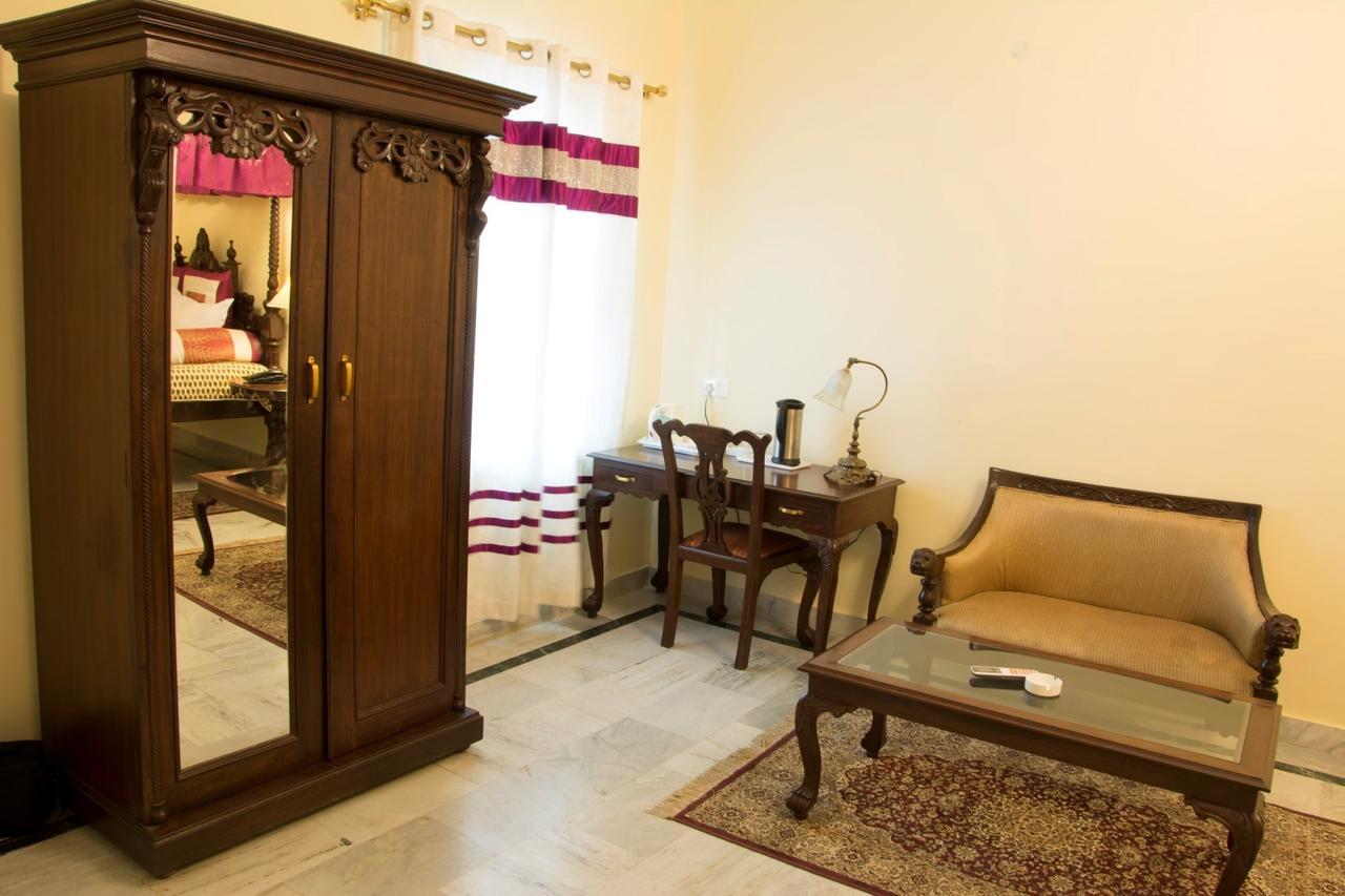 V Resorts Rajmahal Orchha Eksteriør bilde