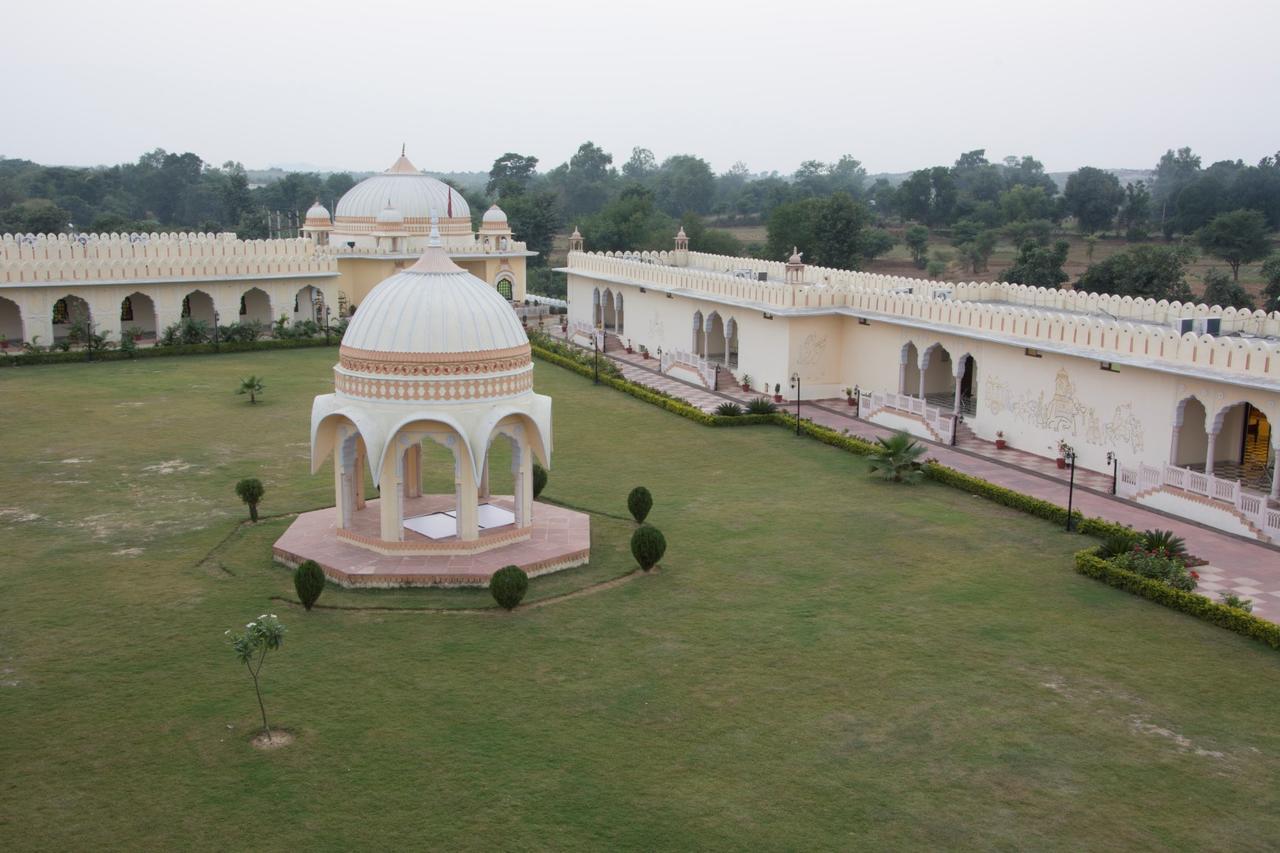 V Resorts Rajmahal Orchha Eksteriør bilde