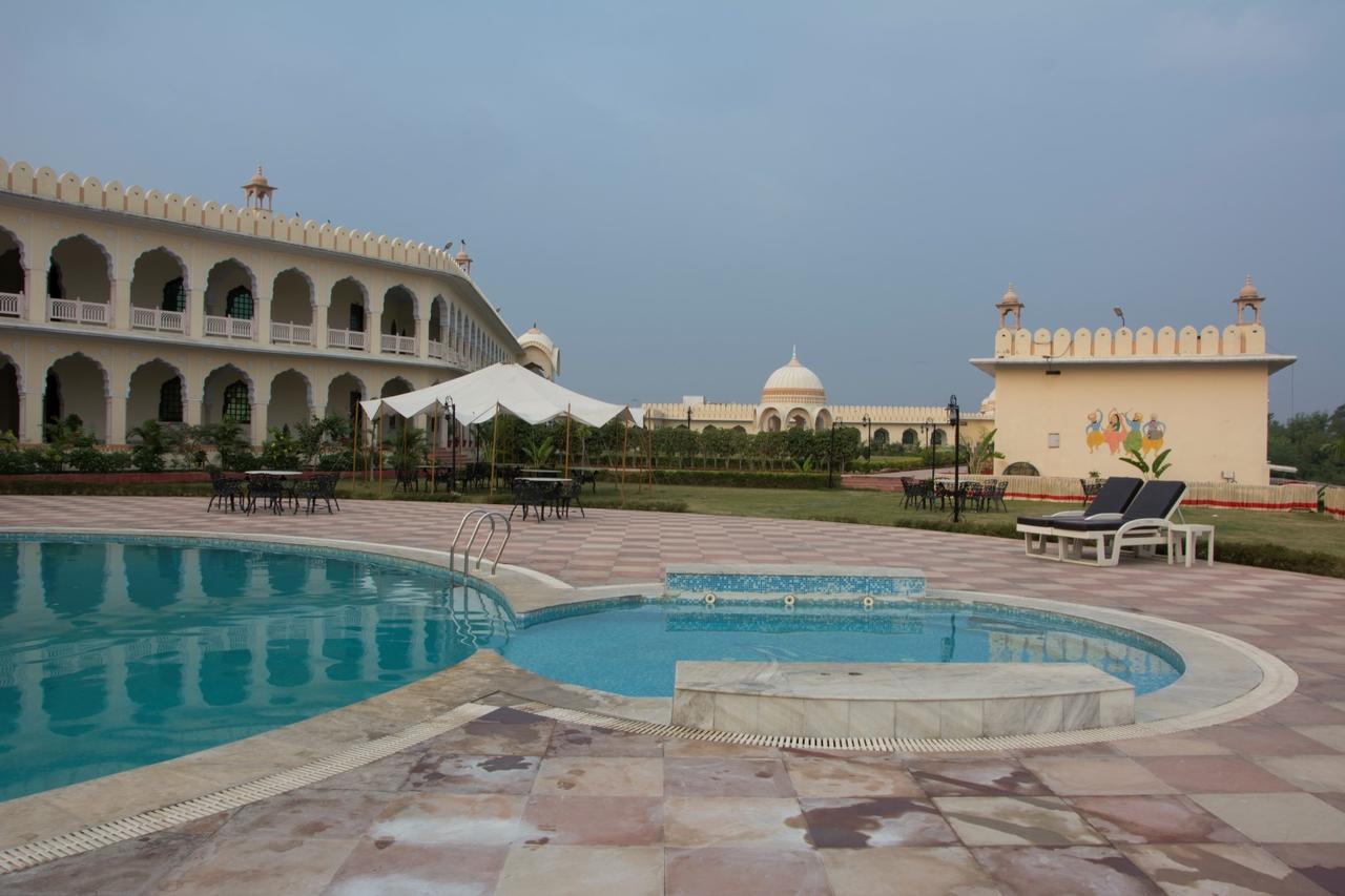 V Resorts Rajmahal Orchha Eksteriør bilde