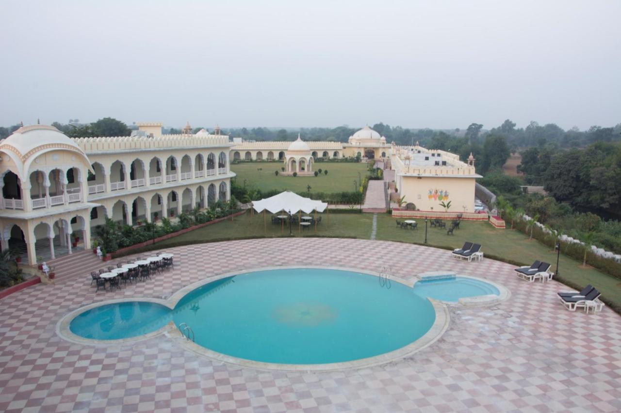 V Resorts Rajmahal Orchha Eksteriør bilde