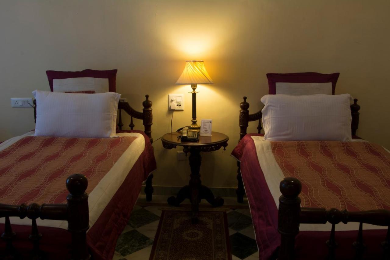 V Resorts Rajmahal Orchha Eksteriør bilde