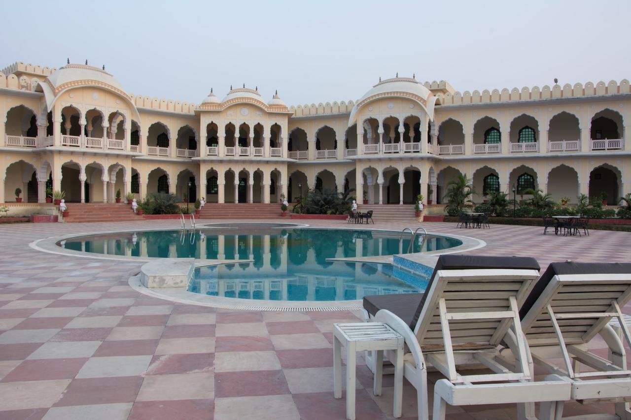 V Resorts Rajmahal Orchha Eksteriør bilde