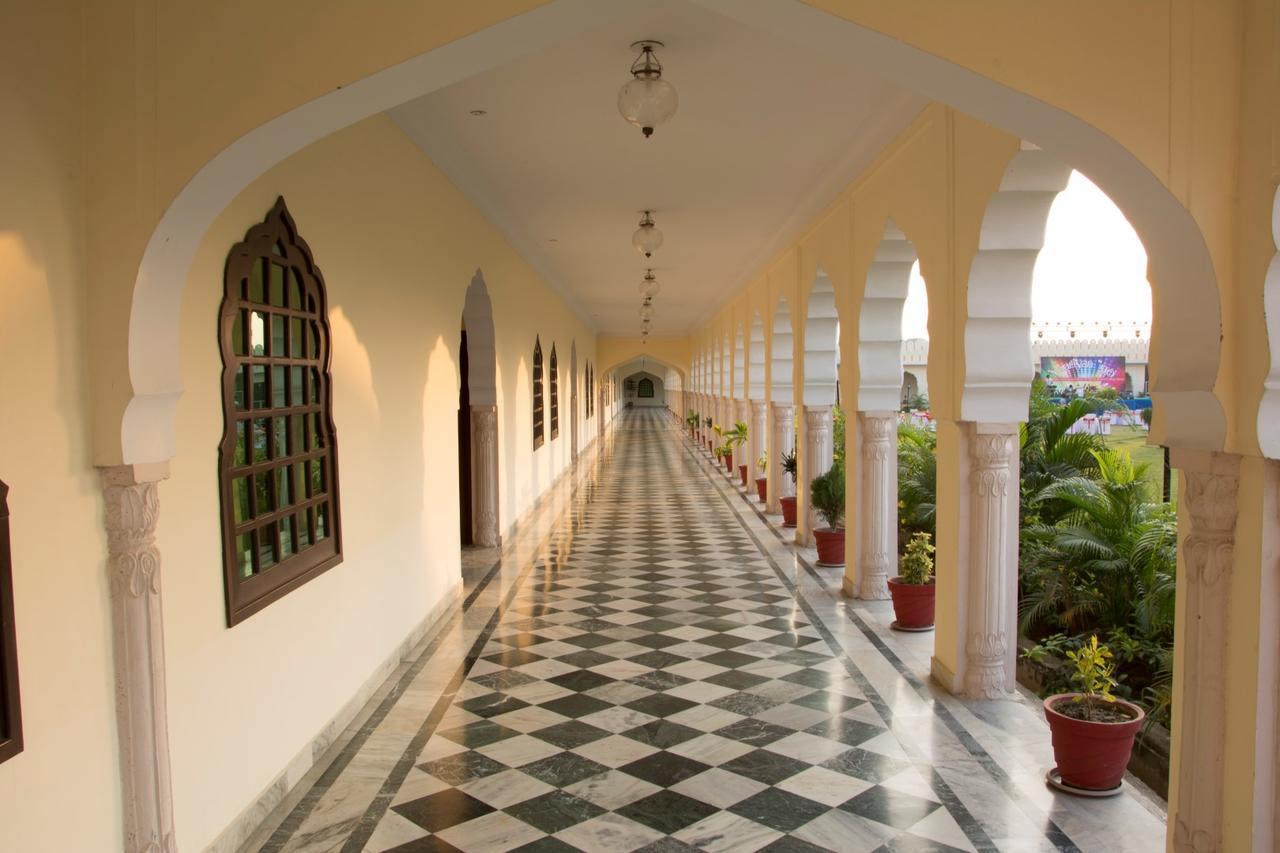 V Resorts Rajmahal Orchha Eksteriør bilde