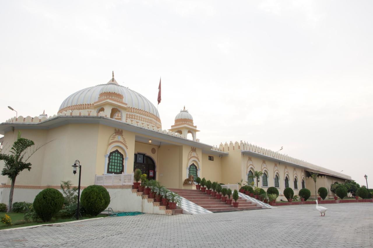 V Resorts Rajmahal Orchha Eksteriør bilde