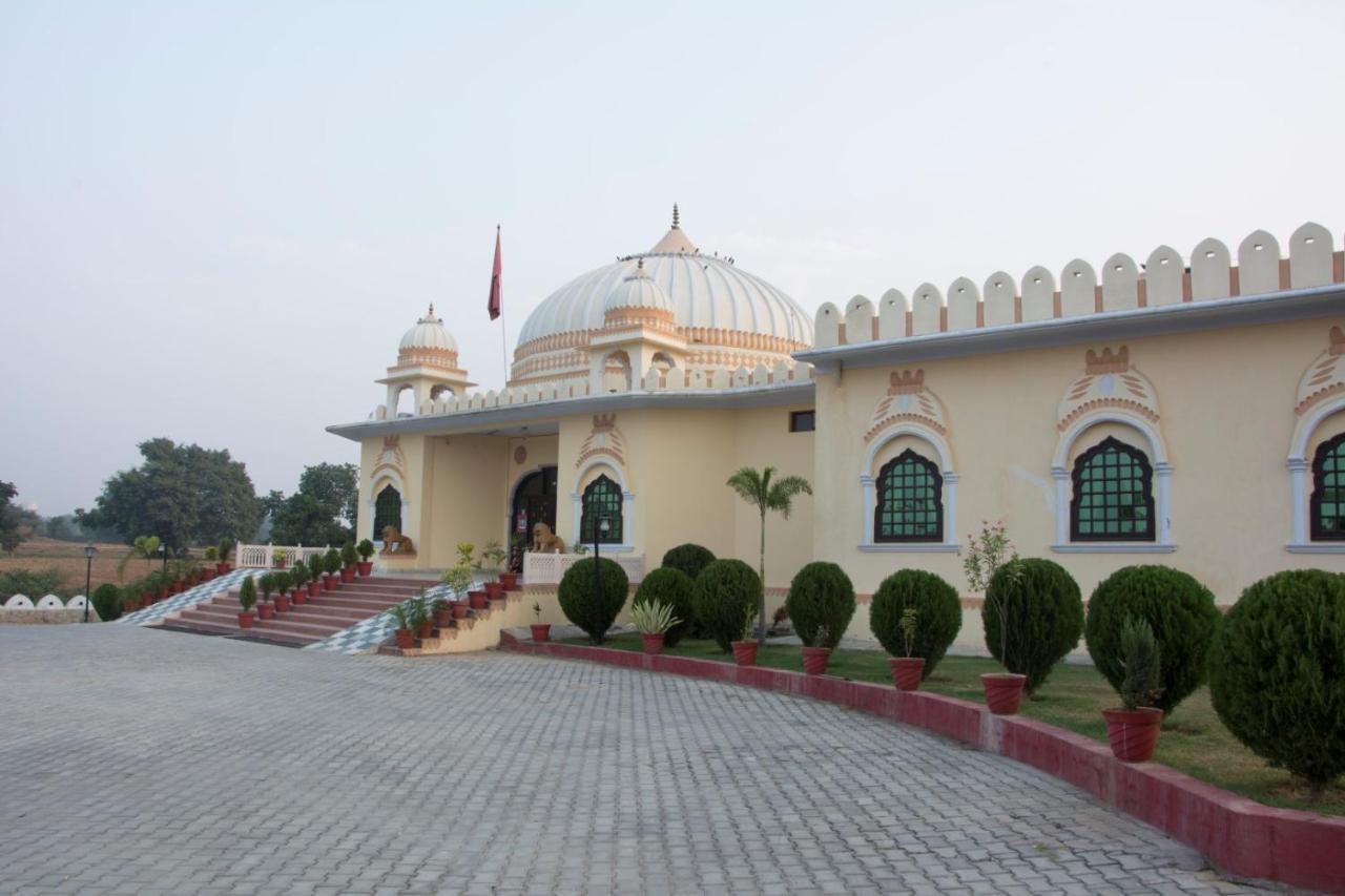 V Resorts Rajmahal Orchha Eksteriør bilde